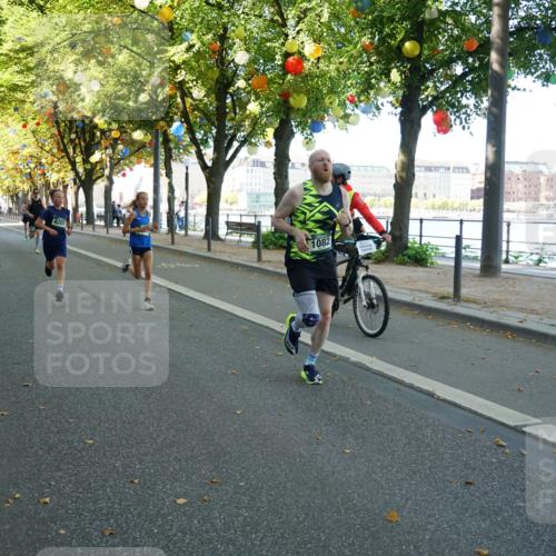 07.09.2025 - BARMER Alsterlauf Yannick Fuchs http://msf.ph/oto/8795193 07.09.2025 11:43:34 Laufen 8201, 1082 meine-sportfotos.de