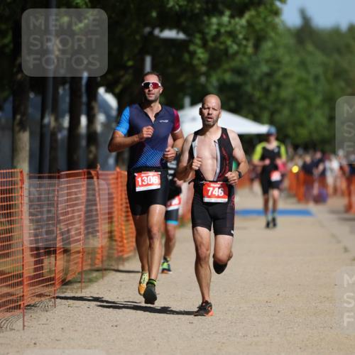 07.09.2025 - 19. Norderstedt Triathlon Michael Strokosch http://msf.ph/oto/8795218 07.09.2025 12:16:49 Laufen 746, 796, 1306 meine-sportfotos.de