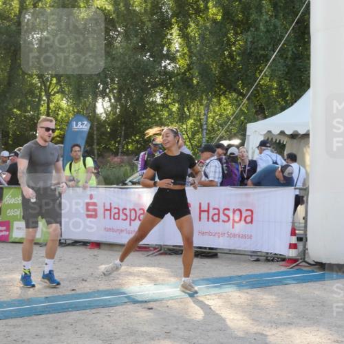 07.09.2025 - 19. Norderstedt Triathlon Zöllner http://msf.ph/oto/8795231 07.09.2025 16:58:58 Ziel 951 meine-sportfotos.de