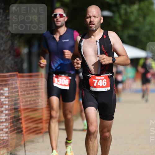 07.09.2025 - 19. Norderstedt Triathlon Michael Strokosch http://msf.ph/oto/8795240 07.09.2025 12:16:52 Laufen 746, 796, 1306 meine-sportfotos.de