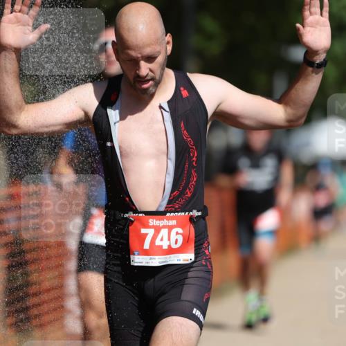 07.09.2025 - 19. Norderstedt Triathlon Michael Strokosch http://msf.ph/oto/8795252 07.09.2025 12:16:52 Laufen 746, 796, 1306 meine-sportfotos.de