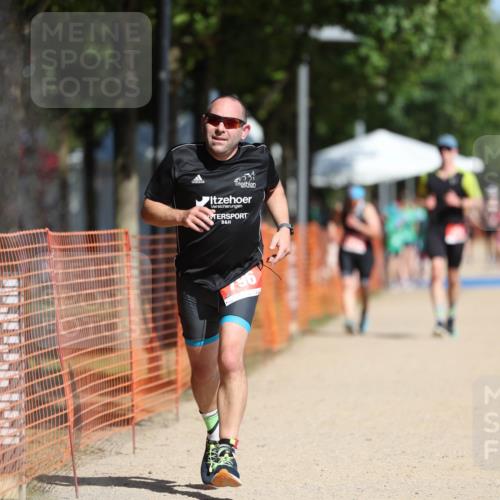 07.09.2025 - 19. Norderstedt Triathlon Michael Strokosch http://msf.ph/oto/8795264 07.09.2025 12:16:54 Laufen 746, 796, 1306 meine-sportfotos.de