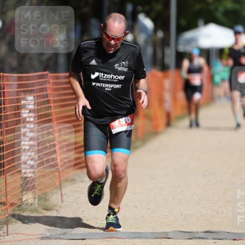 07.09.2025 - 19. Norderstedt Triathlon Michael Strokosch http://msf.ph/oto/8795281 07.09.2025 12:16:55 Laufen 746, 796, 1306 meine-sportfotos.de