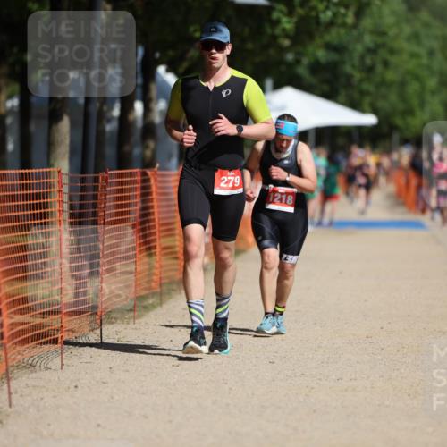 07.09.2025 - 19. Norderstedt Triathlon Michael Strokosch http://msf.ph/oto/8795295 07.09.2025 12:17:00 Laufen 279, 796, 1218 meine-sportfotos.de