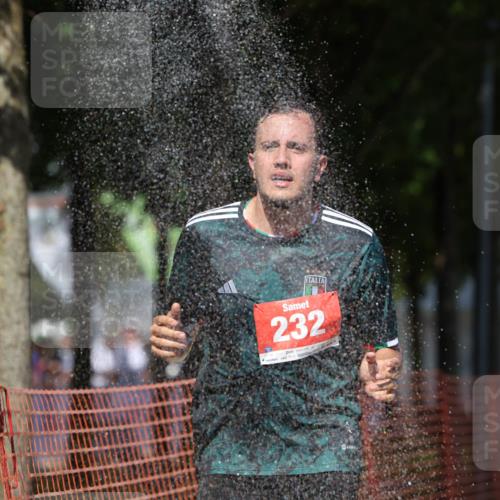 07.09.2025 - 19. Norderstedt Triathlon Michael Strokosch http://msf.ph/oto/8795305 07.09.2025 13:50:05 Laufen 232, 355 meine-sportfotos.de