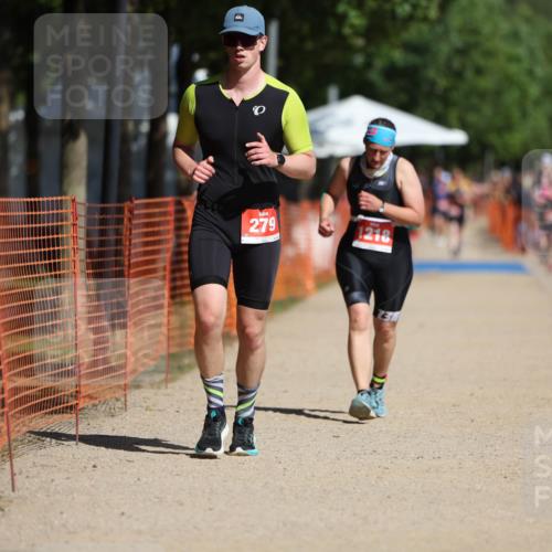 07.09.2025 - 19. Norderstedt Triathlon Michael Strokosch http://msf.ph/oto/8795309 07.09.2025 12:17:01 Laufen 279, 1218 meine-sportfotos.de