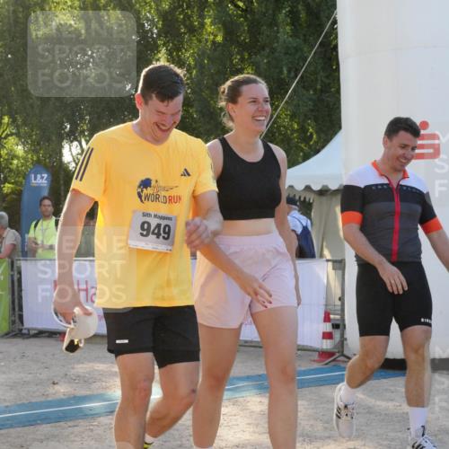 07.09.2025 - 19. Norderstedt Triathlon Zöllner http://msf.ph/oto/8795315 07.09.2025 16:59:17 Ziel 949 meine-sportfotos.de