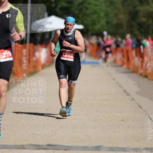 07.09.2025 - 19. Norderstedt Triathlon Michael Strokosch http://msf.ph/oto/8795320 07.09.2025 12:17:03 Laufen 279, 1218 meine-sportfotos.de