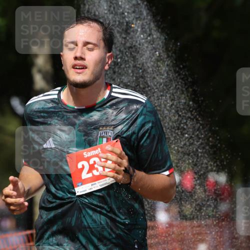 07.09.2025 - 19. Norderstedt Triathlon Michael Strokosch http://msf.ph/oto/8795329 07.09.2025 13:50:05 Laufen 232, 355 meine-sportfotos.de