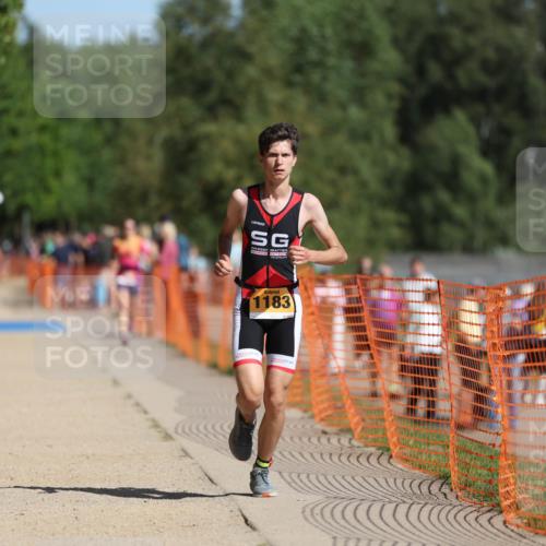 07.09.2025 - 19. Norderstedt Triathlon Michael Strokosch http://msf.ph/oto/8795352 07.09.2025 11:53:02 Laufen 1183 meine-sportfotos.de