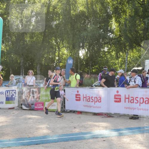 07.09.2025 - 19. Norderstedt Triathlon Zöllner http://msf.ph/oto/8795397 07.09.2025 16:59:58 Ziel 414, 1045, 1568 meine-sportfotos.de