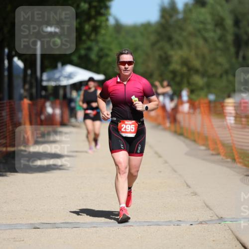 07.09.2025 - 19. Norderstedt Triathlon Michael Strokosch http://msf.ph/oto/8795419 07.09.2025 13:00:39 Laufen 295, 735, 752 meine-sportfotos.de
