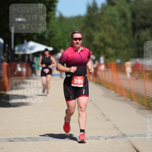 07.09.2025 - 19. Norderstedt Triathlon Michael Strokosch http://msf.ph/oto/8795421 07.09.2025 13:00:39 Laufen 295, 735, 752 meine-sportfotos.de