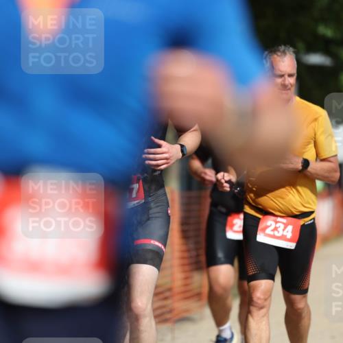 07.09.2025 - 19. Norderstedt Triathlon Michael Strokosch http://msf.ph/oto/8795461 07.09.2025 12:17:34 Laufen 234, 252, 303, 1357 meine-sportfotos.de