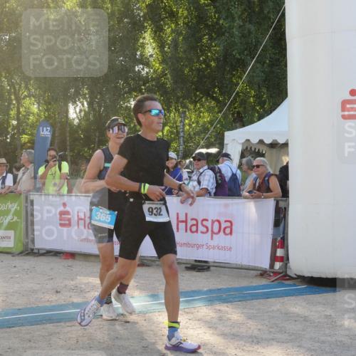 07.09.2025 - 19. Norderstedt Triathlon Zöllner http://msf.ph/oto/8795480 07.09.2025 17:00:10 Ziel 365, 932 meine-sportfotos.de