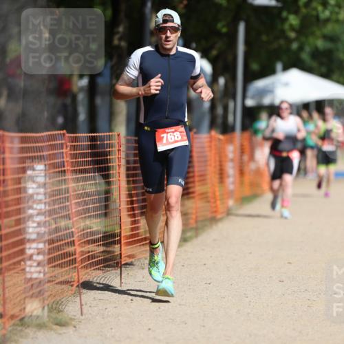 07.09.2025 - 19. Norderstedt Triathlon Michael Strokosch http://msf.ph/oto/8795491 07.09.2025 12:17:47 Laufen 768 meine-sportfotos.de