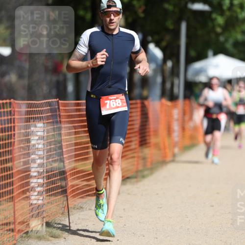 07.09.2025 - 19. Norderstedt Triathlon Michael Strokosch http://msf.ph/oto/8795499 07.09.2025 12:17:48 Laufen 768 meine-sportfotos.de