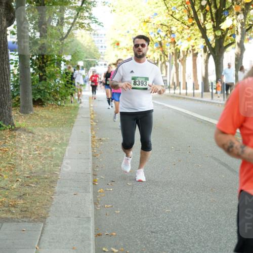 07.09.2025 - BARMER Alsterlauf Yannick Fuchs http://msf.ph/oto/8795537 07.09.2025 11:43:49 Laufen 8393, 1096 meine-sportfotos.de