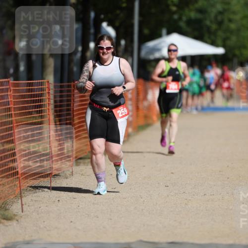 07.09.2025 - 19. Norderstedt Triathlon Michael Strokosch http://msf.ph/oto/8795539 07.09.2025 12:17:55 Laufen 259, 784 meine-sportfotos.de