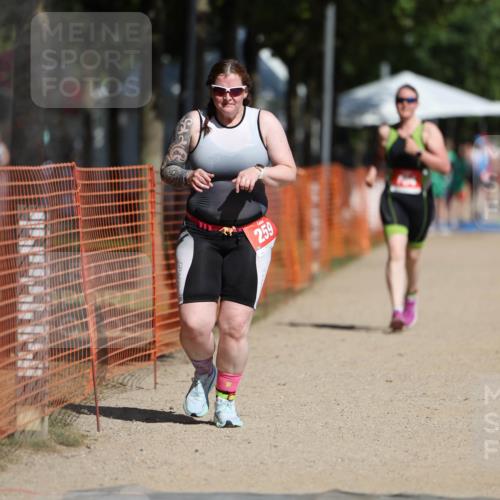 07.09.2025 - 19. Norderstedt Triathlon Michael Strokosch http://msf.ph/oto/8795555 07.09.2025 12:17:56 Laufen 259, 784 meine-sportfotos.de