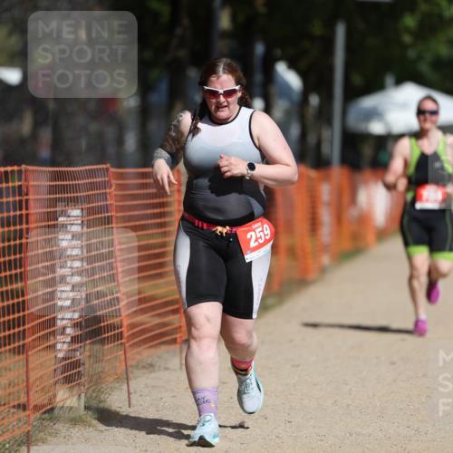 07.09.2025 - 19. Norderstedt Triathlon Michael Strokosch http://msf.ph/oto/8795567 07.09.2025 12:17:56 Laufen 259, 784 meine-sportfotos.de
