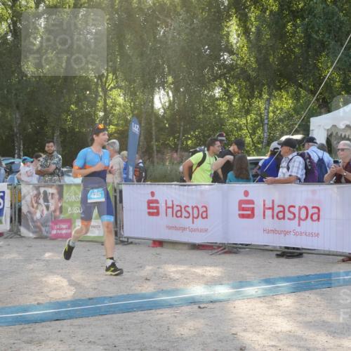 07.09.2025 - 19. Norderstedt Triathlon Zöllner http://msf.ph/oto/8795577 07.09.2025 17:01:23 Ziel 425 meine-sportfotos.de