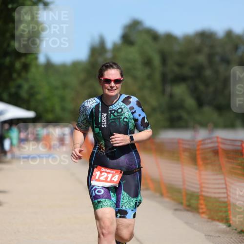07.09.2025 - 19. Norderstedt Triathlon Michael Strokosch http://msf.ph/oto/8795585 07.09.2025 13:01:01 Laufen 1214 meine-sportfotos.de