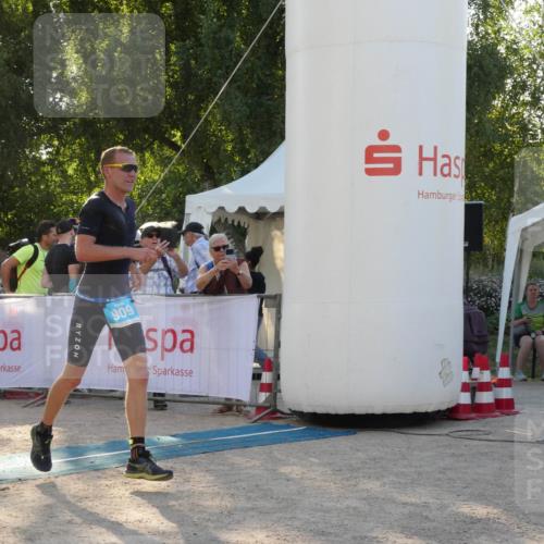 07.09.2025 - 19. Norderstedt Triathlon Zöllner http://msf.ph/oto/8795610 07.09.2025 17:01:40 Ziel 909 meine-sportfotos.de