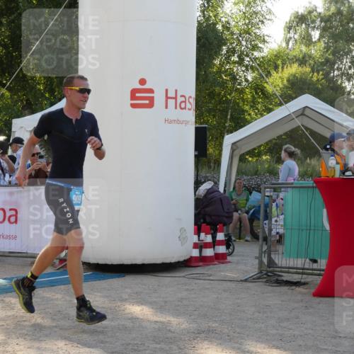 07.09.2025 - 19. Norderstedt Triathlon Zöllner http://msf.ph/oto/8795614 07.09.2025 17:01:40 Ziel 909 meine-sportfotos.de