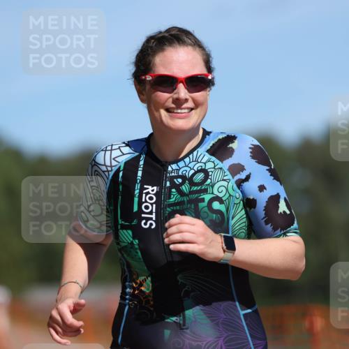 07.09.2025 - 19. Norderstedt Triathlon Michael Strokosch http://msf.ph/oto/8795615 07.09.2025 13:01:03 Laufen 1214 meine-sportfotos.de