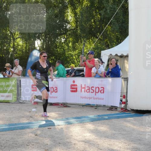 07.09.2025 - 19. Norderstedt Triathlon Zöllner http://msf.ph/oto/8795662 07.09.2025 17:02:40 Ziel 1509 meine-sportfotos.de