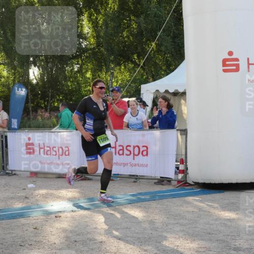 07.09.2025 - 19. Norderstedt Triathlon Zöllner http://msf.ph/oto/8795667 07.09.2025 17:02:40 Ziel 1509 meine-sportfotos.de