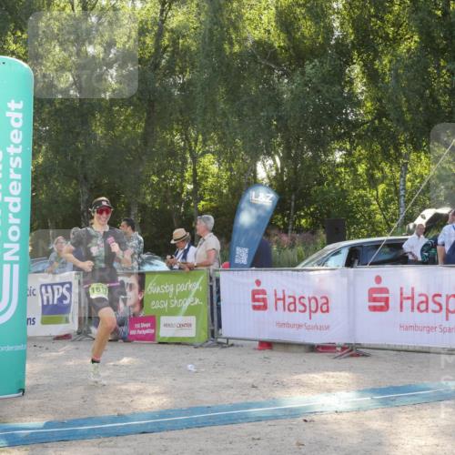 07.09.2025 - 19. Norderstedt Triathlon Zöllner http://msf.ph/oto/8795676 07.09.2025 17:02:50 Ziel 950, 1613 meine-sportfotos.de