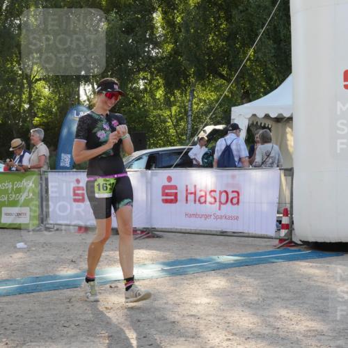 07.09.2025 - 19. Norderstedt Triathlon Zöllner http://msf.ph/oto/8795693 07.09.2025 17:02:52 Ziel 950, 1613 meine-sportfotos.de