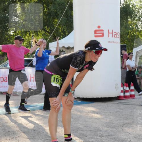 07.09.2025 - 19. Norderstedt Triathlon Zöllner http://msf.ph/oto/8795712 07.09.2025 17:02:54 Ziel 950, 1613 meine-sportfotos.de