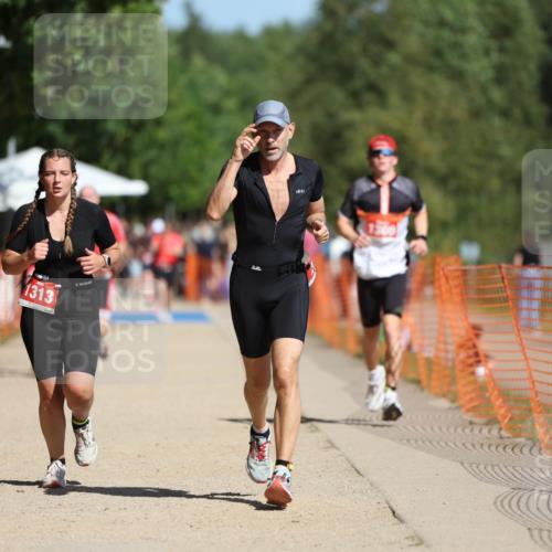 07.09.2025 - 19. Norderstedt Triathlon Michael Strokosch http://msf.ph/oto/8795747 07.09.2025 12:18:26 Laufen 237, 795, 857, 1300, 1313, 1371 meine-sportfotos.de