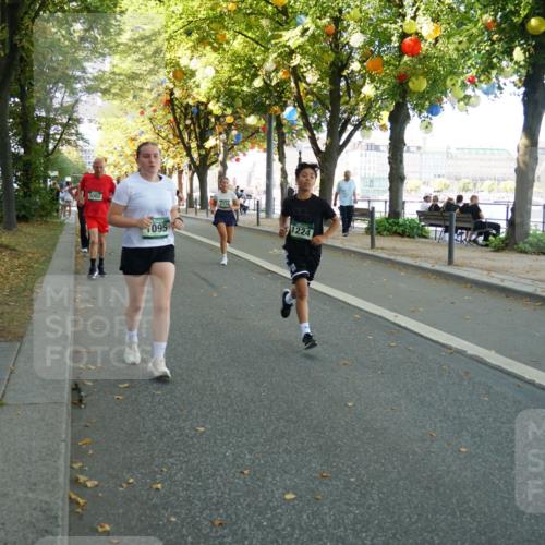 07.09.2025 - BARMER Alsterlauf Yannick Fuchs http://msf.ph/oto/8795753 07.09.2025 11:44:01 Laufen 1002, 095, 1174, 1224 meine-sportfotos.de