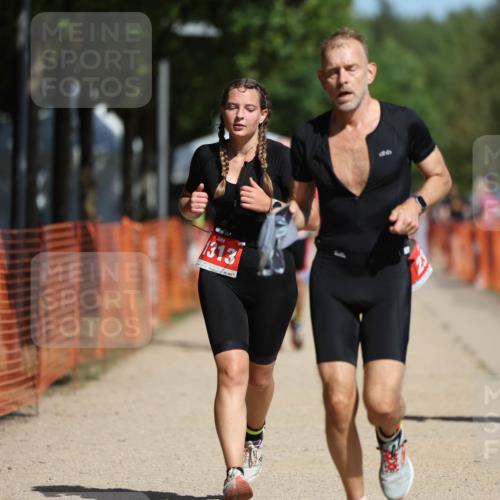 07.09.2025 - 19. Norderstedt Triathlon Michael Strokosch http://msf.ph/oto/8795775 07.09.2025 12:18:28 Laufen 237, 795, 1300, 1313, 1372 meine-sportfotos.de