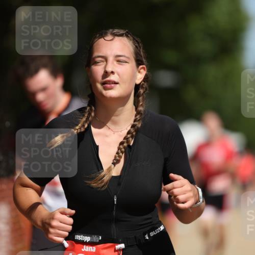 07.09.2025 - 19. Norderstedt Triathlon Michael Strokosch http://msf.ph/oto/8795803 07.09.2025 12:18:32 Laufen 237, 822, 1300, 1313, 1372 meine-sportfotos.de