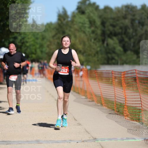 07.09.2025 - 19. Norderstedt Triathlon Michael Strokosch http://msf.ph/oto/8795806 07.09.2025 13:01:45 Laufen 262, 1397 meine-sportfotos.de