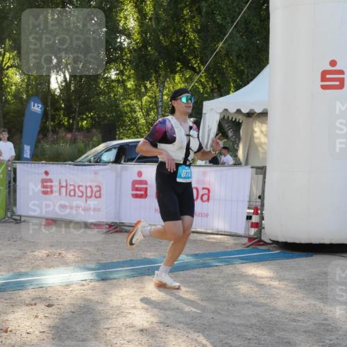 07.09.2025 - 19. Norderstedt Triathlon Zöllner http://msf.ph/oto/8795913 07.09.2025 17:06:42 Ziel 873 meine-sportfotos.de