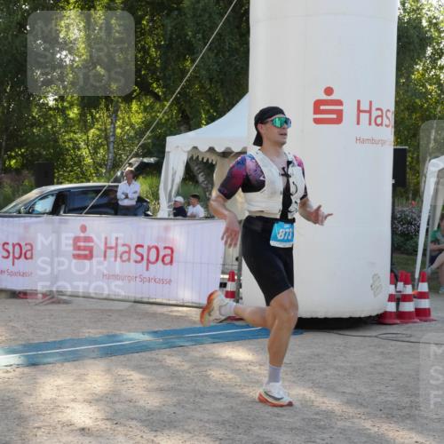 07.09.2025 - 19. Norderstedt Triathlon Zöllner http://msf.ph/oto/8795919 07.09.2025 17:06:42 Ziel 873 meine-sportfotos.de