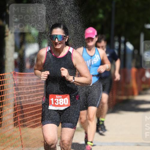 07.09.2025 - 19. Norderstedt Triathlon Michael Strokosch http://msf.ph/oto/8795922 07.09.2025 13:01:57 Laufen 171, 1369, 1380 meine-sportfotos.de