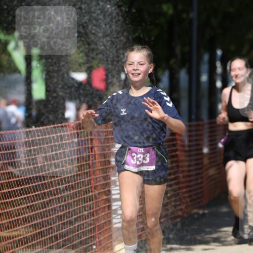 07.09.2025 - 19. Norderstedt Triathlon Michael Strokosch http://msf.ph/oto/8795941 07.09.2025 13:51:44 Laufen 324, 333, 1352 meine-sportfotos.de