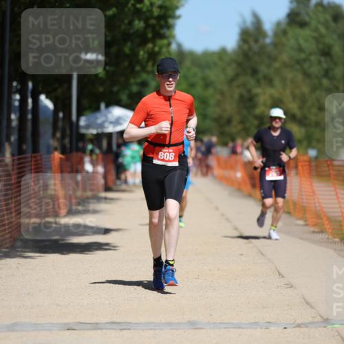 07.09.2025 - 19. Norderstedt Triathlon Michael Strokosch http://msf.ph/oto/8795966 07.09.2025 13:02:04 Laufen 700, 750, 808 meine-sportfotos.de