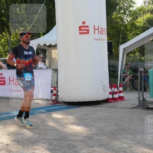 07.09.2025 - 19. Norderstedt Triathlon Zöllner http://msf.ph/oto/8795968 07.09.2025 17:07:48 Ziel 870, 902 meine-sportfotos.de