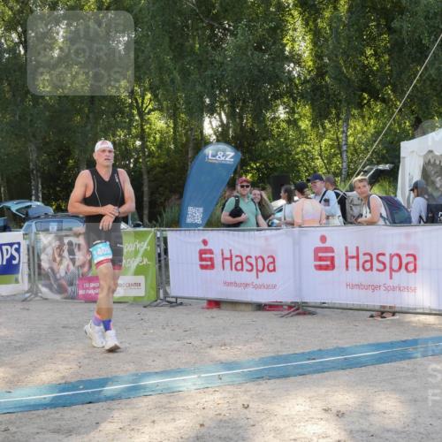 07.09.2025 - 19. Norderstedt Triathlon Zöllner http://msf.ph/oto/8796016 07.09.2025 17:08:33 Ziel 1405 meine-sportfotos.de