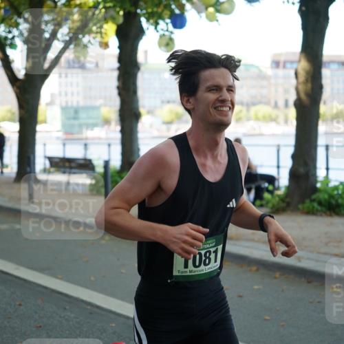 07.09.2025 - BARMER Alsterlauf Yannick Fuchs http://msf.ph/oto/8796033 07.09.2025 11:44:16 Laufen 081 meine-sportfotos.de