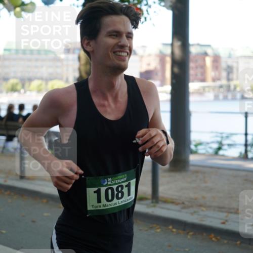 07.09.2025 - BARMER Alsterlauf Yannick Fuchs http://msf.ph/oto/8796044 07.09.2025 11:44:16 Laufen 36, 1081 meine-sportfotos.de