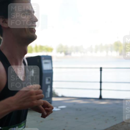 07.09.2025 - BARMER Alsterlauf Yannick Fuchs http://msf.ph/oto/8796066 07.09.2025 11:44:16 Laufen  meine-sportfotos.de